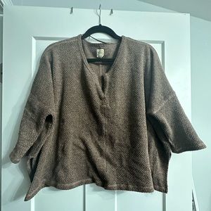 O’Neill size L mid length long sleeve beach cover up